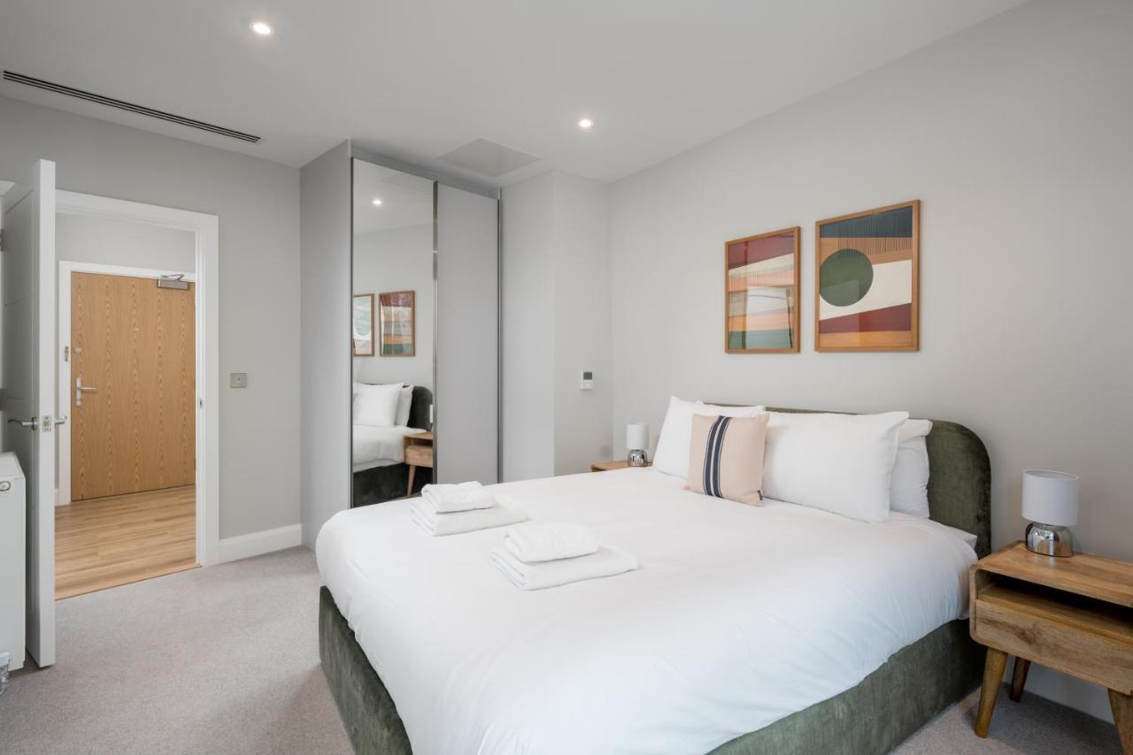 Altido New Near Battersea Power Station * Londra