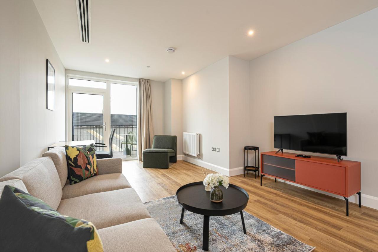 Altido New Near Battersea Power Station * Londra